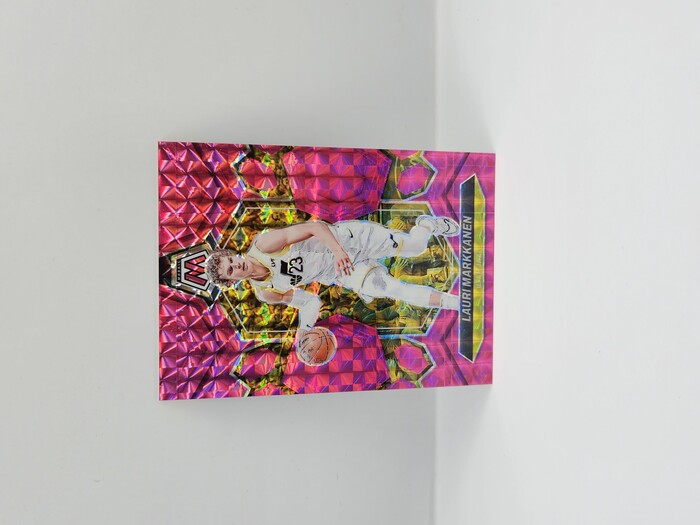 2023-24 Panini Mosaic Basketball Lauri Markkanen Pink /149 No.38