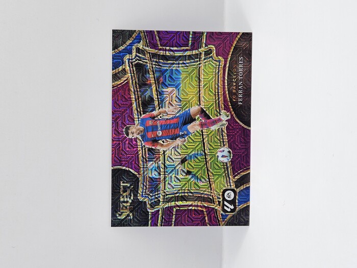 2023-24 Panini Select La Liga Soccer Ferran Torres Purple Mojo Field Level No.231