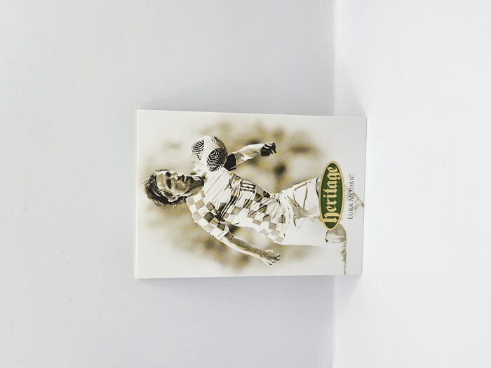 2023 Futera Luka Modric ''Heritage'' /35 HG048