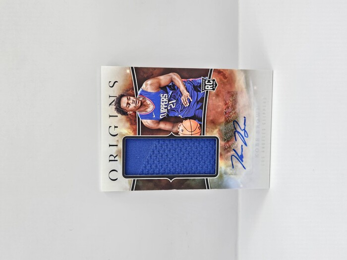 2023-24 Panini Origins Kobe Brown ''Rookie Jersey Autograph'' No.RJA-BWN