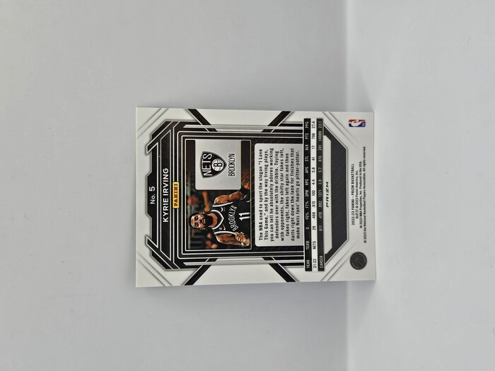 2022-23 Panini Prizm basketball Kyrie Irving green No.5