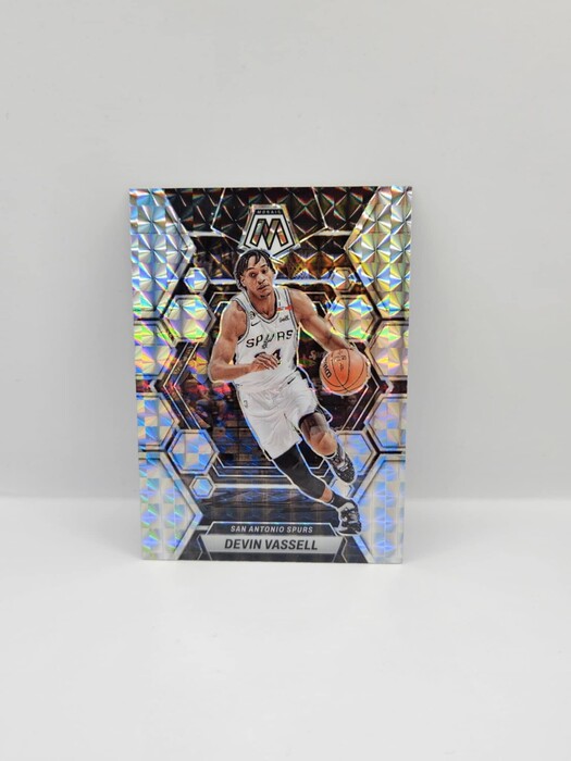 2022-23 Panini Mosaic basketball Devin Vassell mosaic parallel No.70
