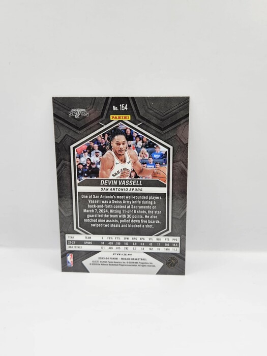 2023-24 Panini Mosaic Basketball Devin Vassell Mosaic parallel No.154