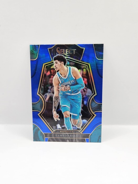 2022-23 Panini Select Basketball LaMelo Ball Blue prizm premier level No.141