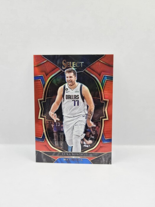 2022-23 Panini Select Basketball Luka Doncic Red /199 No.51