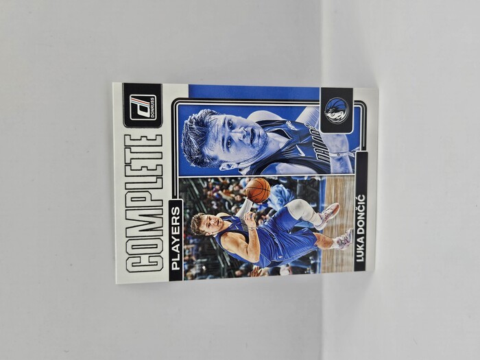 2022-23 Panini Donruss Luka Doncic ''Complete Players'' No.2