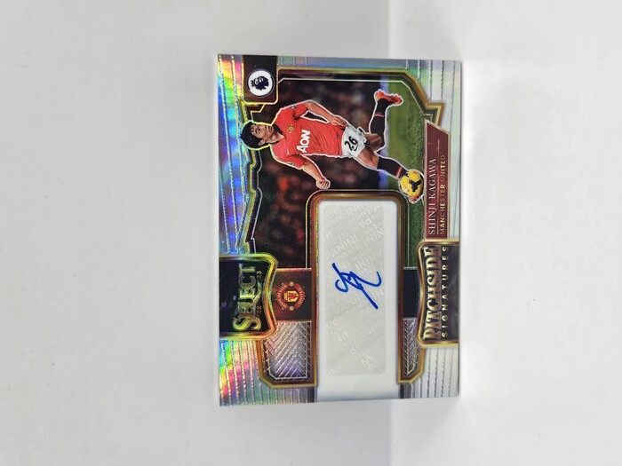 2022-23 Panini Select Premier League Soccer Shinji Kagawa ''Pitchside signatures'' No.PS-SK