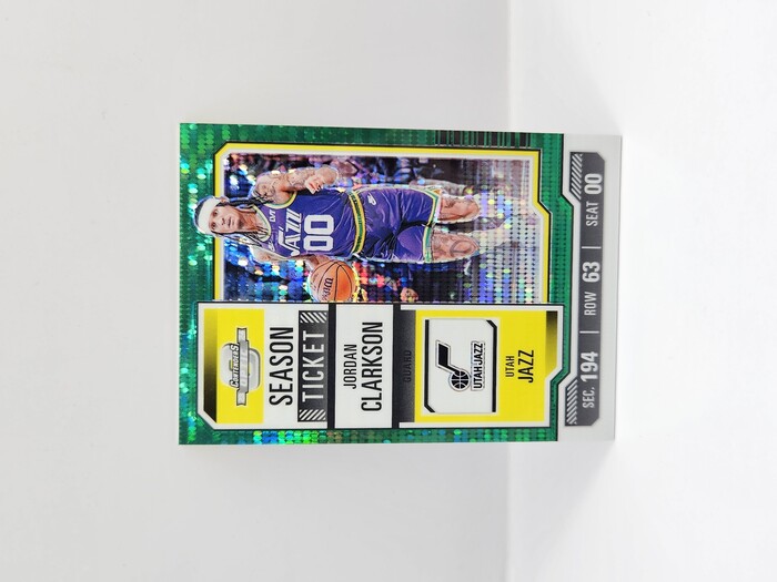 2023-24 PANINI CONTENDERS OPTIC JORDAN CLARKSON ''SEASON TICKET'' GREEN PULSAR 18/25