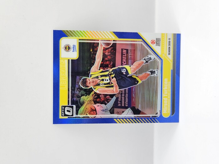 24-25 PANINI DONRUSS OPTIC EUROLEAGUE FENERBAHCE MIRSAD TURKCAN BLUE 38/49